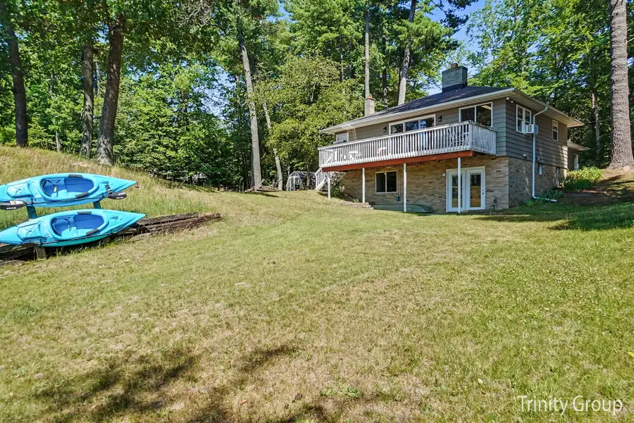 6712 E Carrigan Drive, Newaygo, MI 49337 - #3