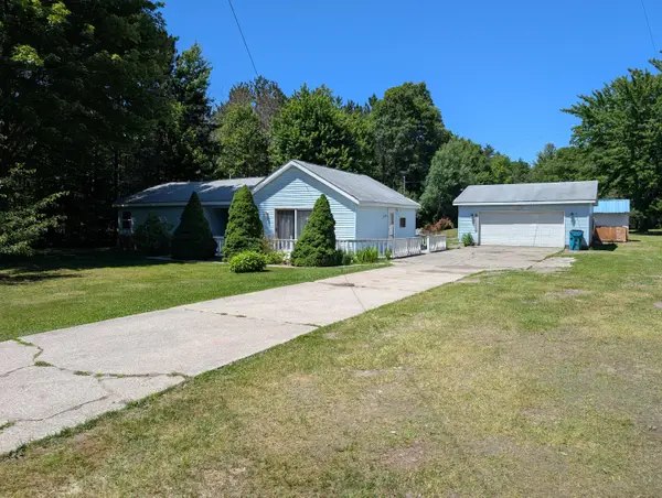 4460 W River Road, Muskegon, MI 49445