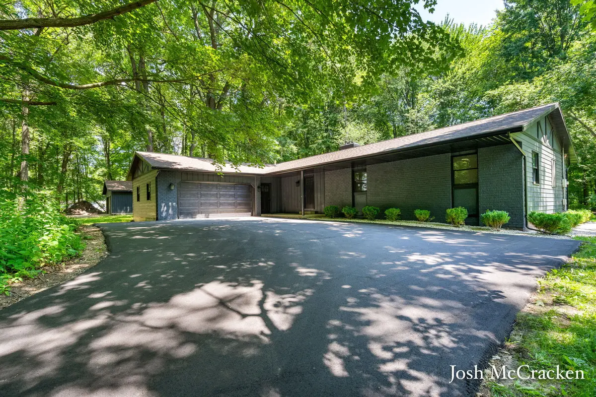 8770 Jewell Ne, Comstock Park, MI 49321 - #1