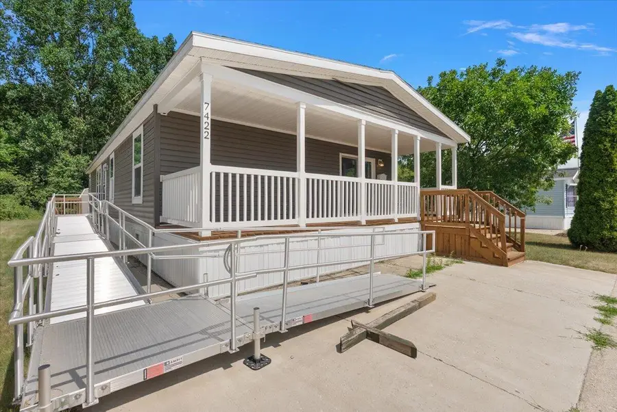 7422 Woods Edge Drive Ne, Belmont, MI 49306 - #3