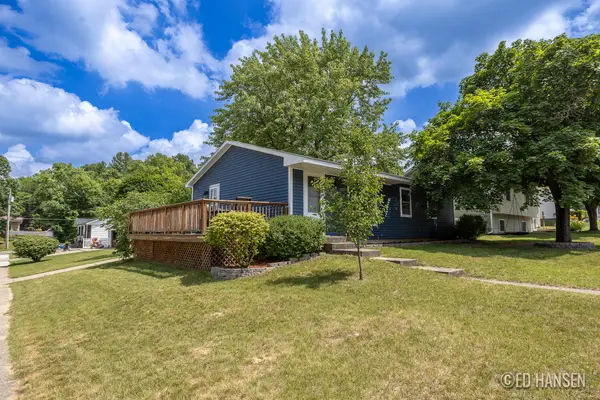 138 Lincoln Court, Rockford, MI 49341