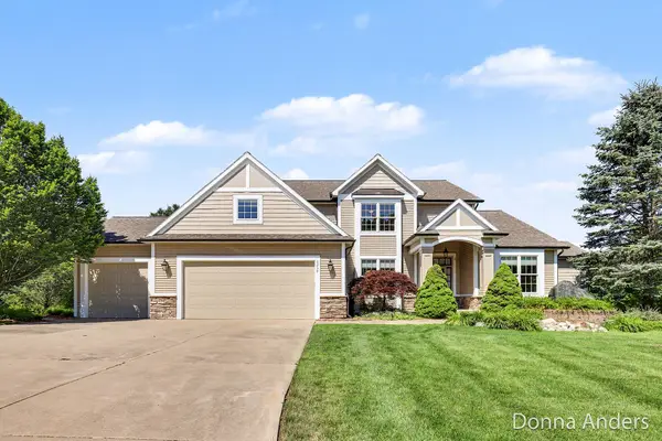 6239 Boulder Ridge Drive Ne, Belmont, MI 49306