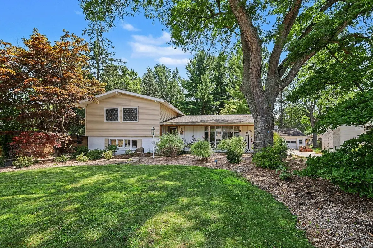 1846 Eastbrook Street Se, Grand Rapids, MI 49508 - #1