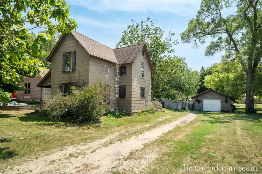 541 W Elm Street, Wayland, MI 49348 - #3