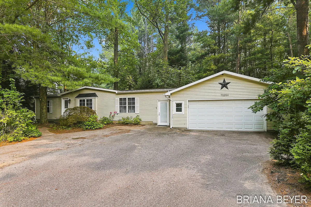 70354 16th Avenue, South Haven, MI 49090 - #1