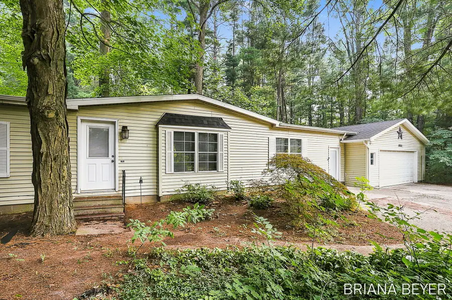 70354 16th Avenue, South Haven, MI 49090 - #2