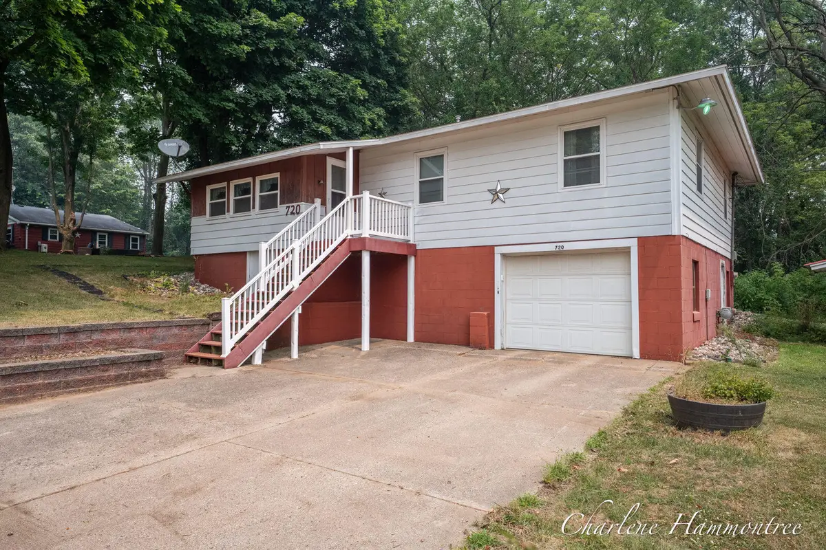 720 N King Street, Ionia, MI 48846 - #1