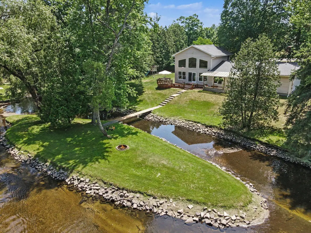 9064 E M20, Hesperia, MI 49421 - #1