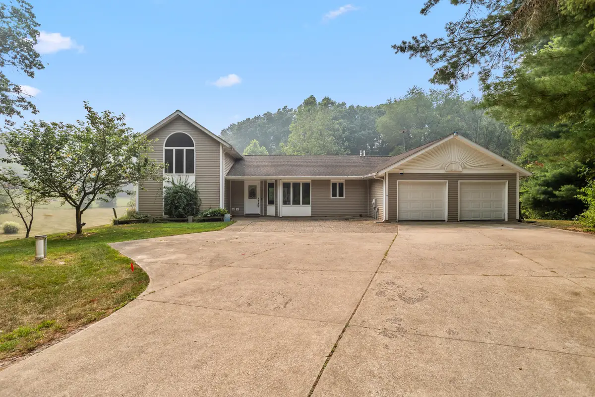 8270 Huff Road, Bellevue, MI 49021 - #1