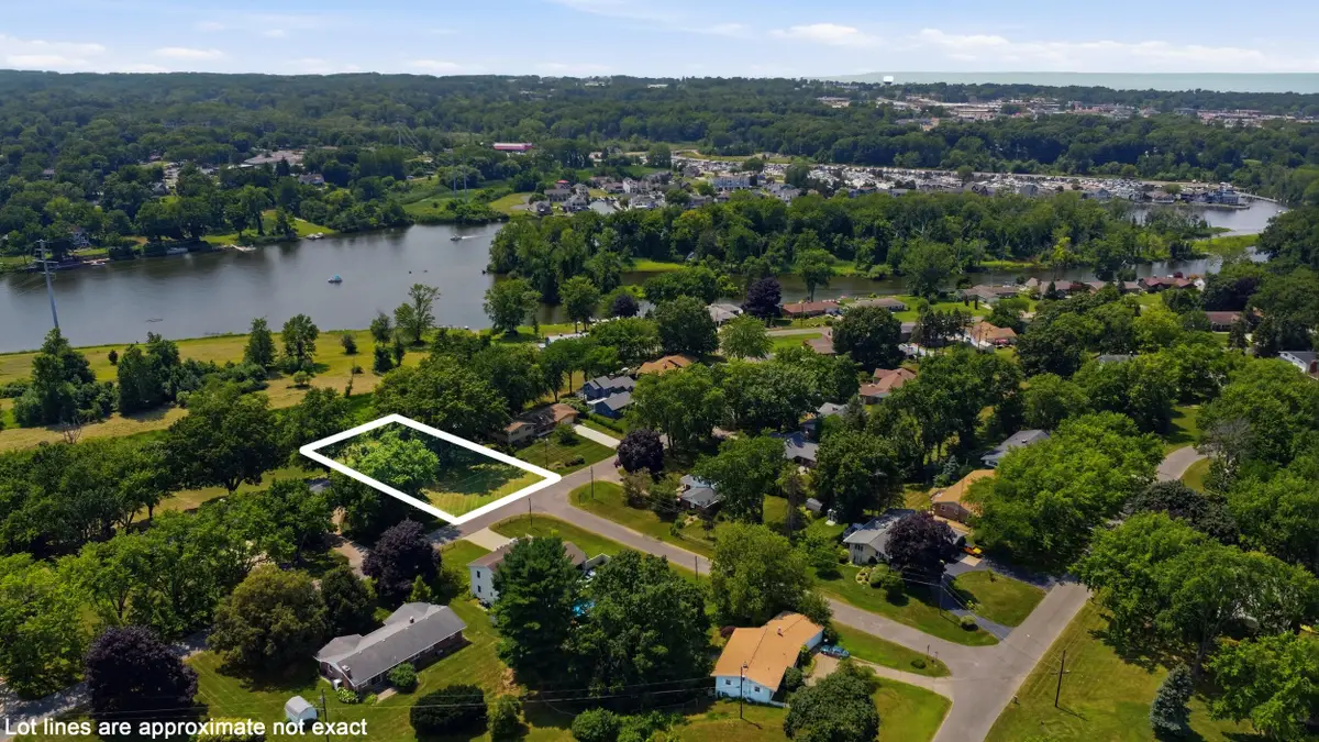 2444 Riverbend Drive, Benton Harbor, MI 49022 - #1