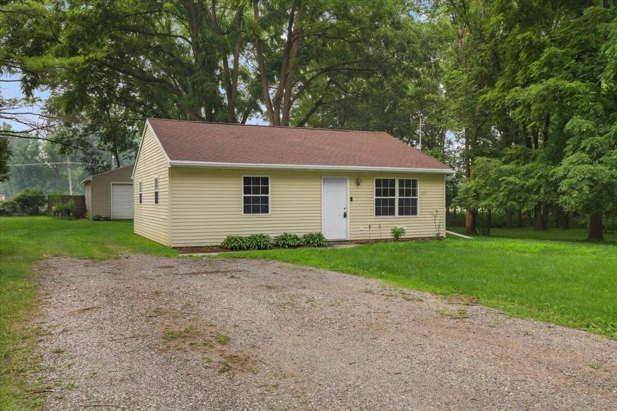 1091 Hickory Street, Lansing, MI 48906 - #1