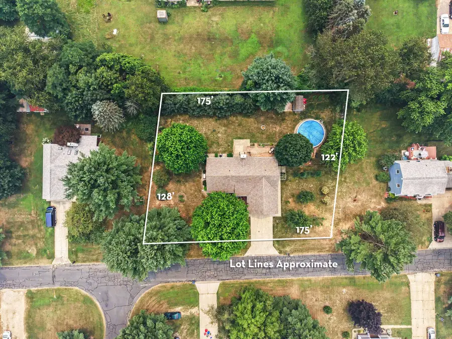 68340 Riverview Drive, South Haven, MI 49090 - #3