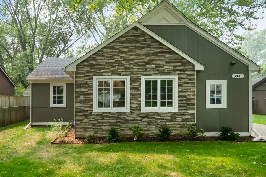 3340 Royal Boulevard, Commerce Township, MI 48382 - #2
