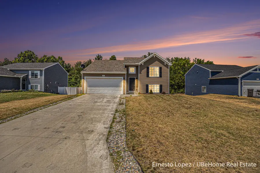 4061 Tributary Drive, Holland, MI 49424 - #2