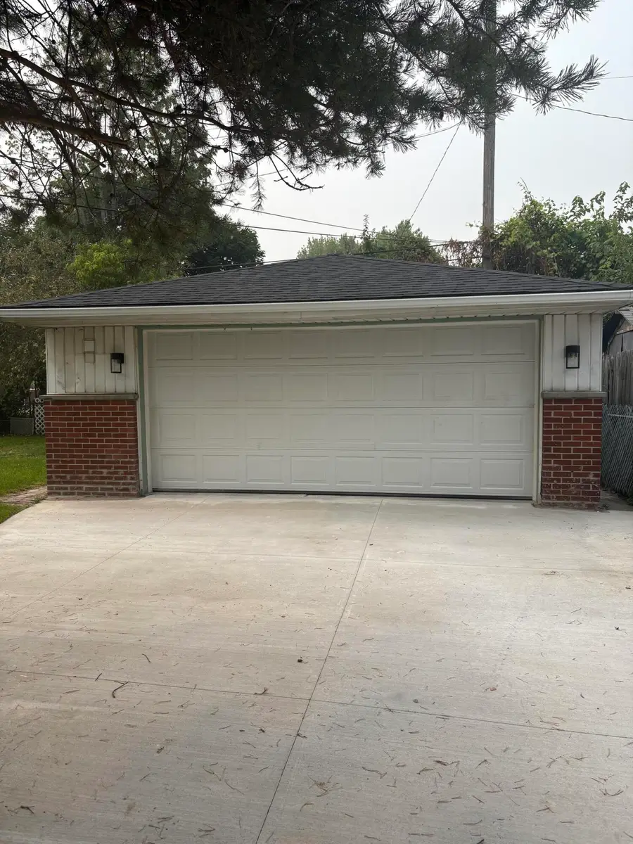 14516 Leblanc Avenue, Allen Park, MI 48101 - #3