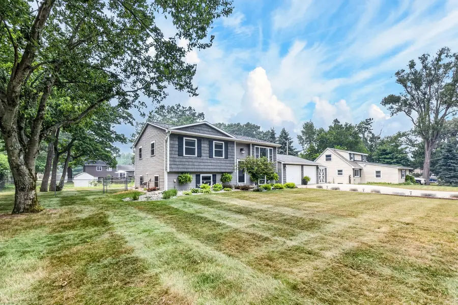 57380 Hamilton Drive, Mattawan, MI 49071 - #2