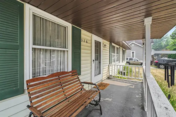 326 E Adams Street, Ionia, MI 48846