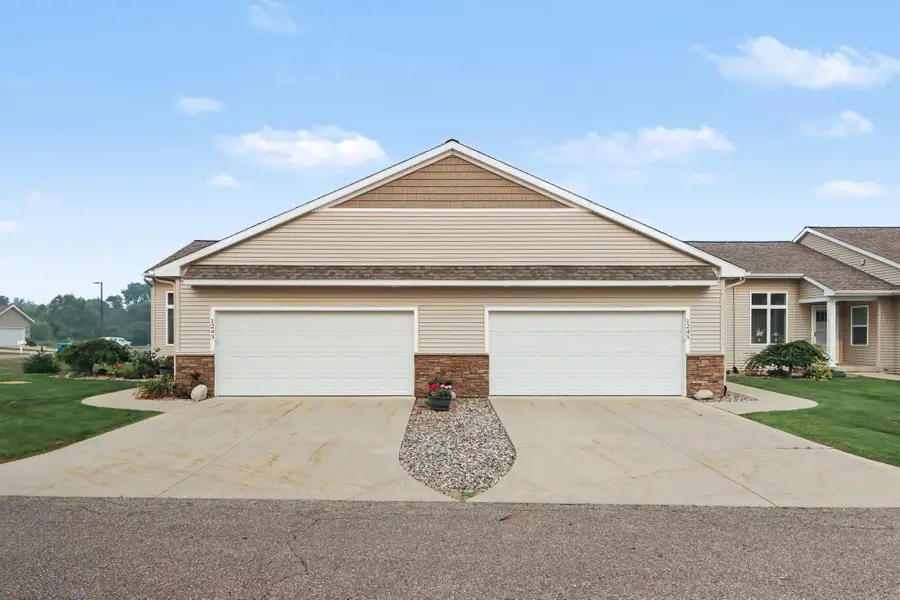 1243 S Village Circle, Kalamazoo, MI 49009 - #2