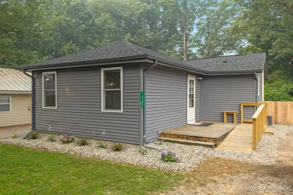 16585 Oakum Avenue Ne, Sand Lake, MI 49343