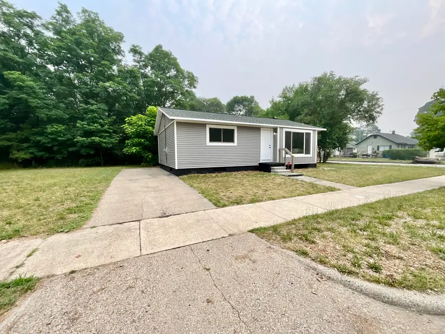 2245 8th Street, Muskegon, MI 49444 - #2