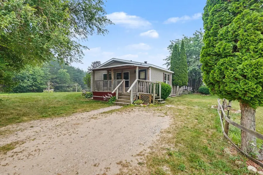 79 N 192nd Avenue, Hesperia, MI 49421 - #3
