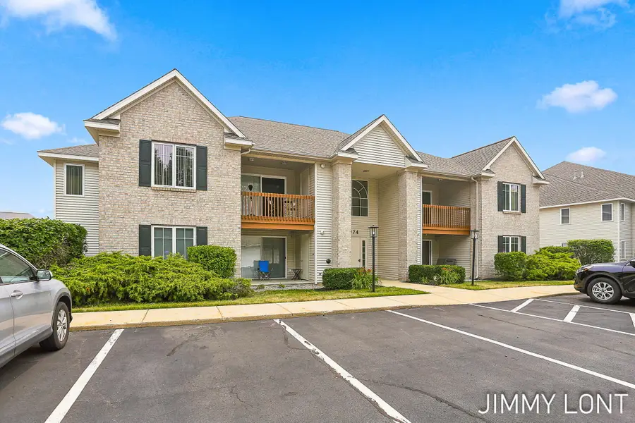 3074 W Crystal Waters Drive #8, Holland, MI 49424 - #3