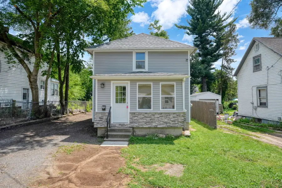 153 Hollis Street, Jackson, MI 49203 - #2
