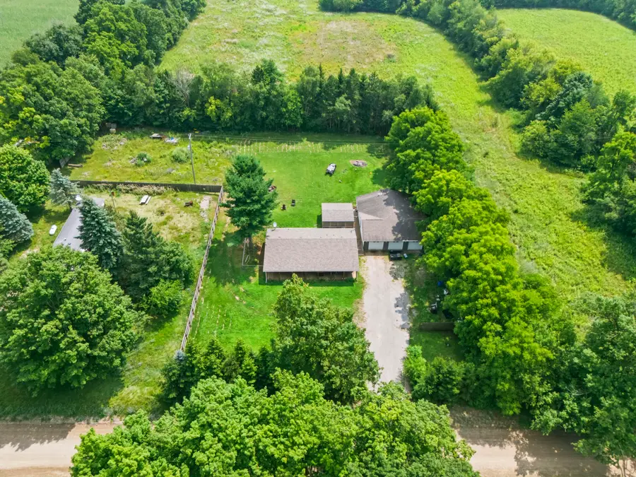 5523 S Lake Pleasant Road S, Osseo, MI 49266 - #3