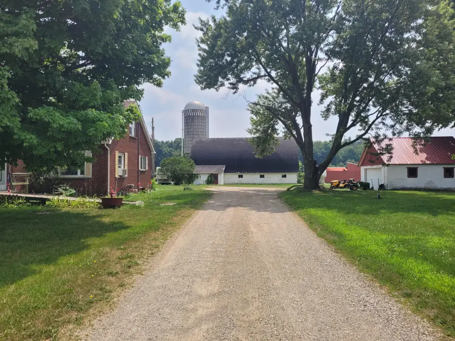 13245 E Michigan Avenue, Grass Lake, MI 49240 - #2