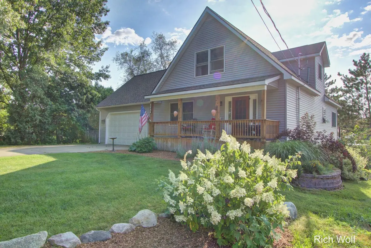 8611 Mohawk Trail, Howard City, MI 49329 - #1