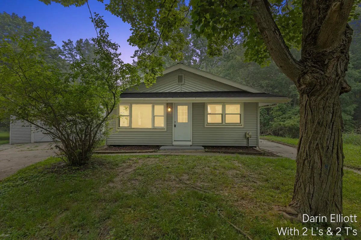2110 Worden Street, Lansing, MI 48910 - #1