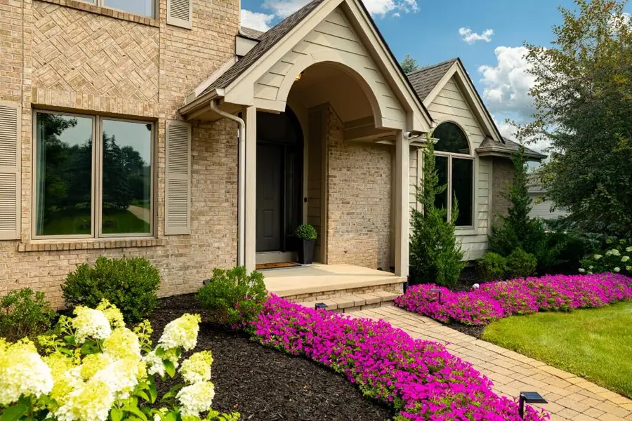 9108 Cambridge Drive, Saline, MI 48176 - #2
