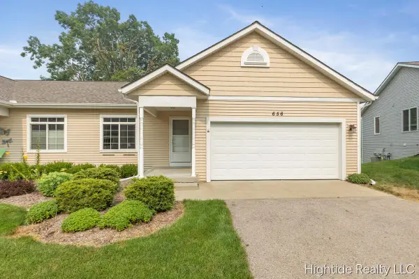 656 Wren Court, Middleville, MI 49333