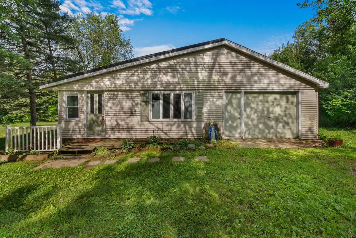 7290 Ansley Lane, Hillsdale, MI 49242 - #1