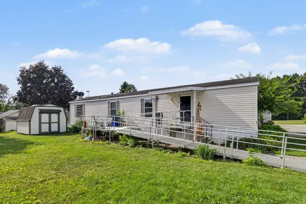 69205 Garver Lake Road #19, Edwardsburg, MI 49112