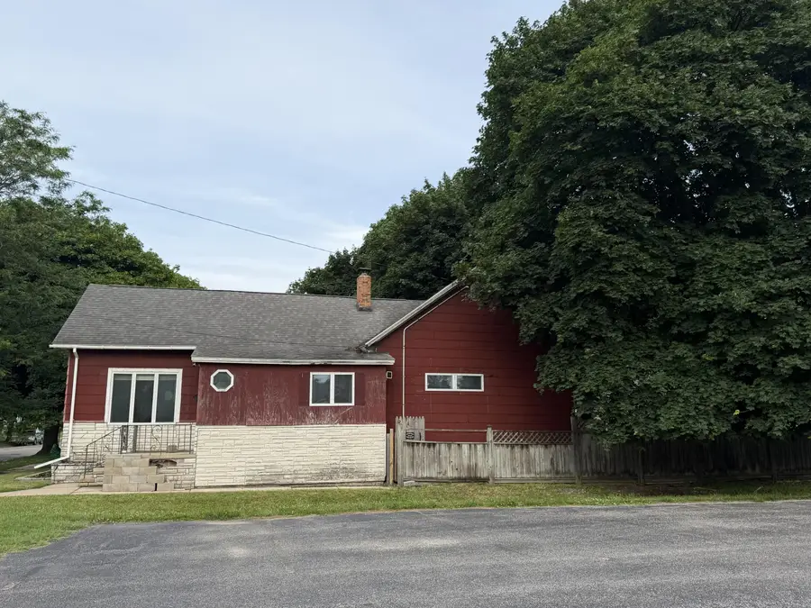 307 6th Street, Manistee, MI 49660 - #2