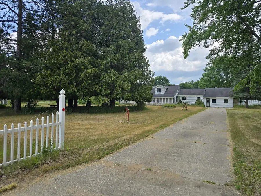 14160 New Millpond Road, Big Rapids, MI 49307 - #2