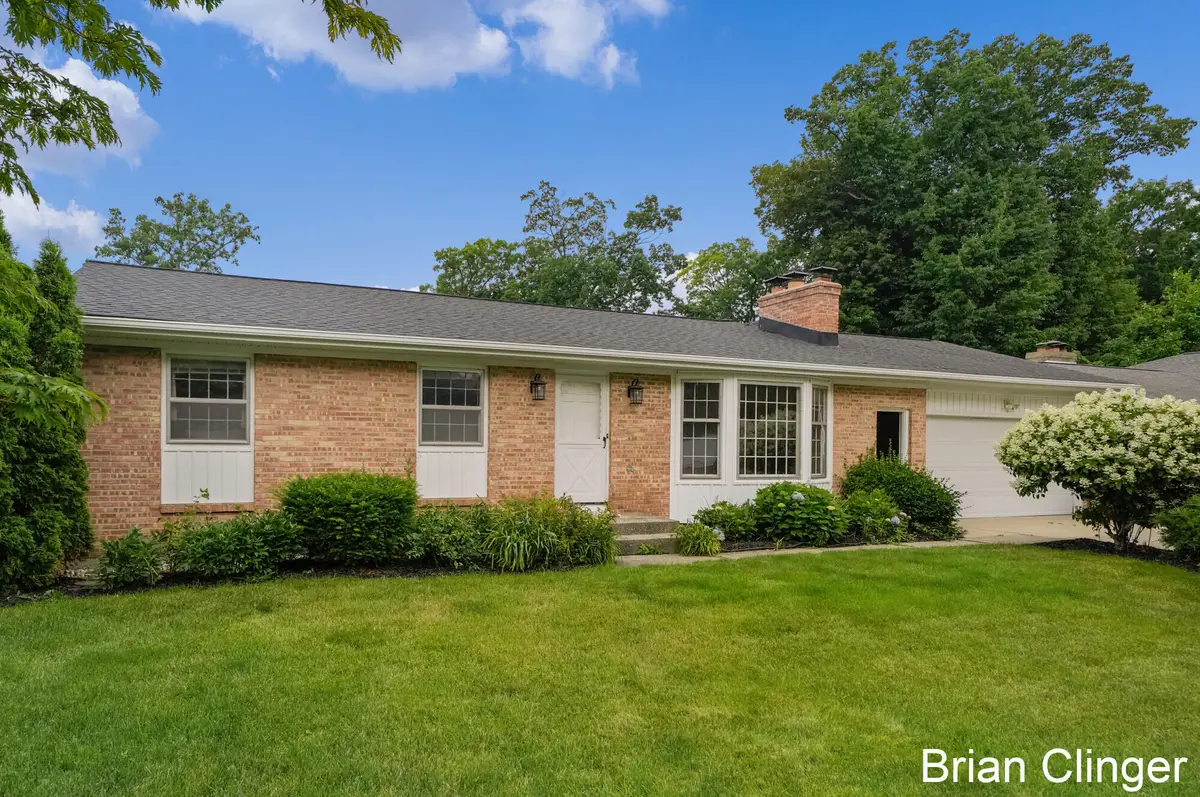 4707 Bonnie Avenue Se, Kentwood, MI 49508 - #1