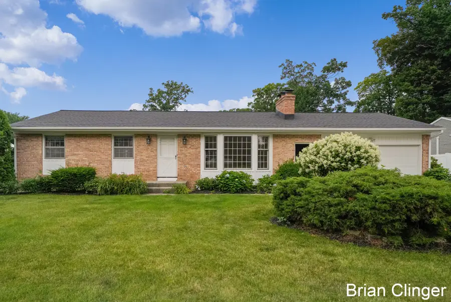 4707 Bonnie Avenue Se, Kentwood, MI 49508 - #2