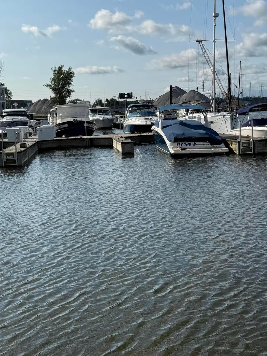 800 Whitwam Drive #Slip 37, Saint Joseph, MI 49085 - #2