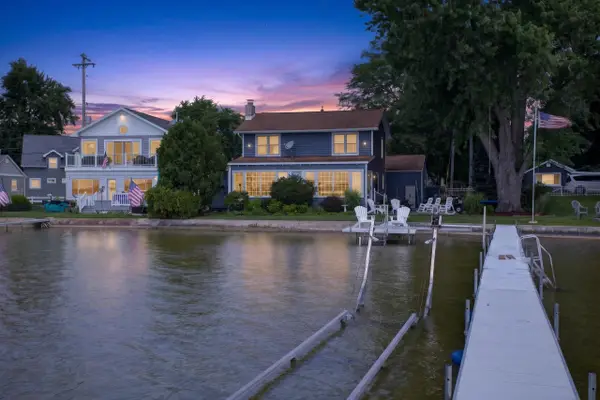 10090 W Ferndale Drive, Manitou Beach, MI 49253