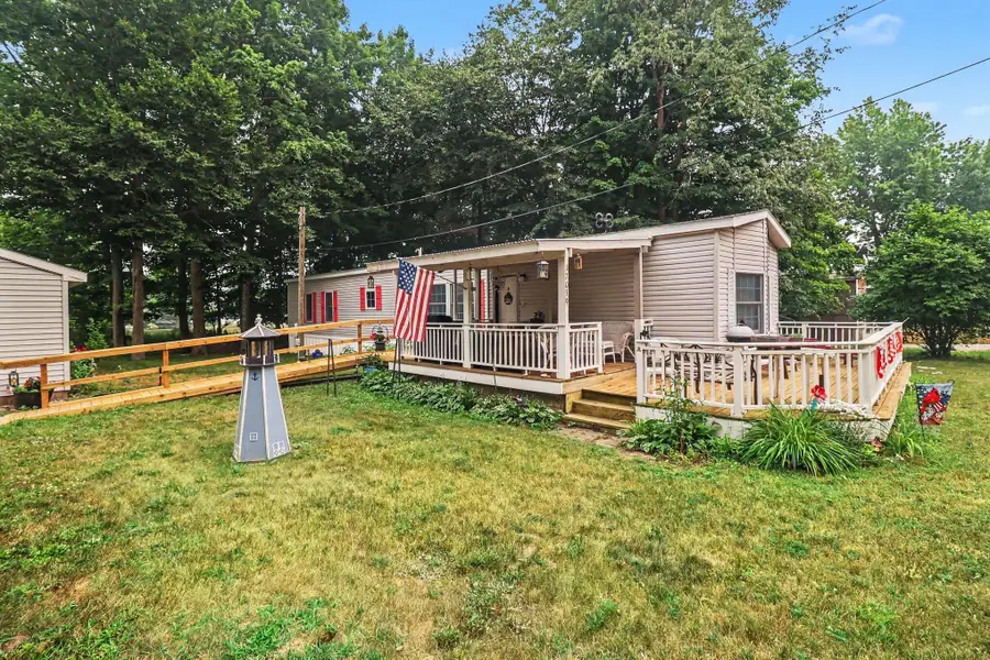 17039 3rd Street, Arcadia, MI 49613 - #2