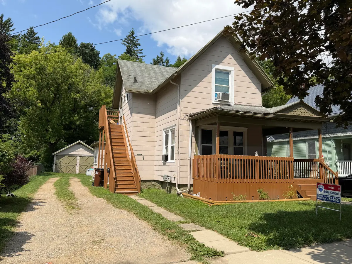1004 S Jackson Street, Jackson, MI 49203 - #1