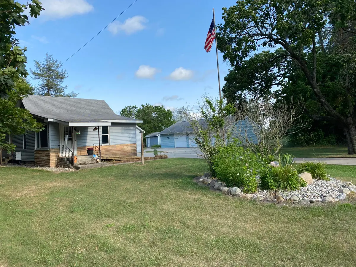 627 S Ensley Street, Howard City, MI 49329 - #1