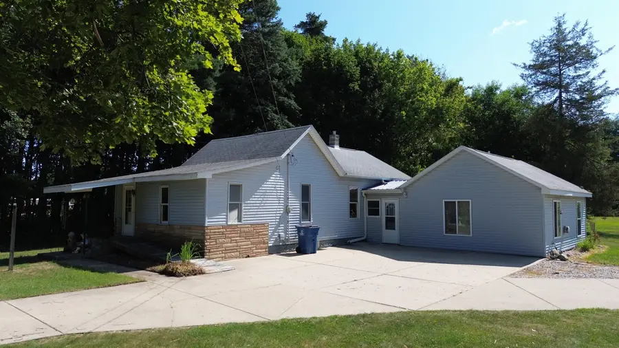 627 S Ensley Street, Howard City, MI 49329 - #2