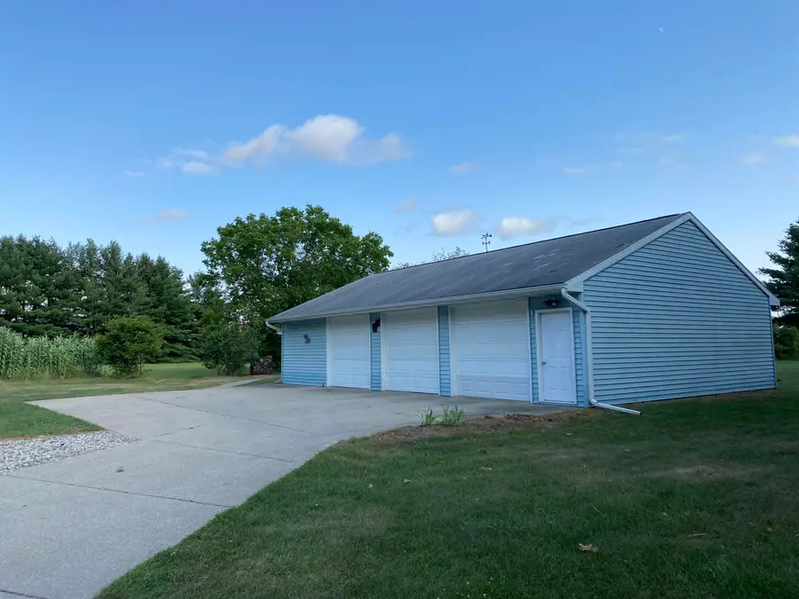 627 S Ensley Street, Howard City, MI 49329 - #3