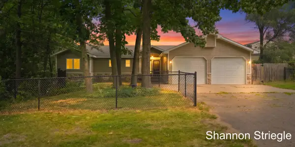 4864 Westshire Drive Nw, Comstock Park, MI 49321