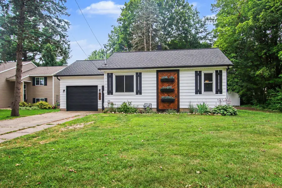 350 E Superior Street, Wayland, MI 49348 - #3