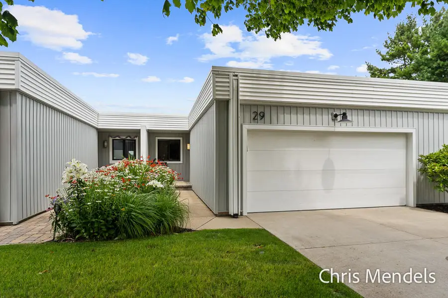 29 Sherman Avenue #24, Grand Haven, MI 49417 - #2
