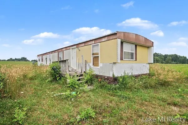 12650 Jefferson Road, Morley, MI 49336
